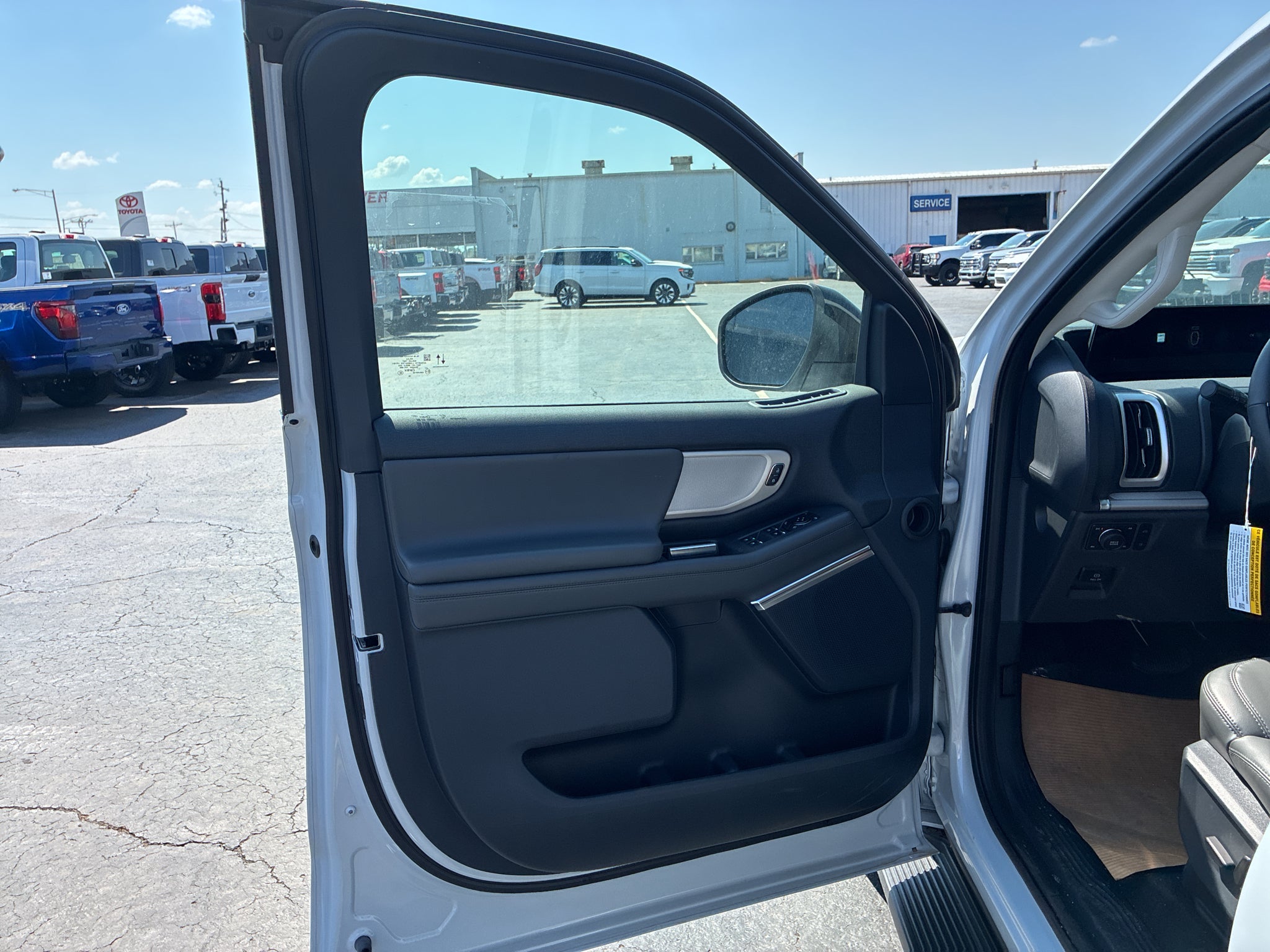 2026 Ford Expedition MAX Active