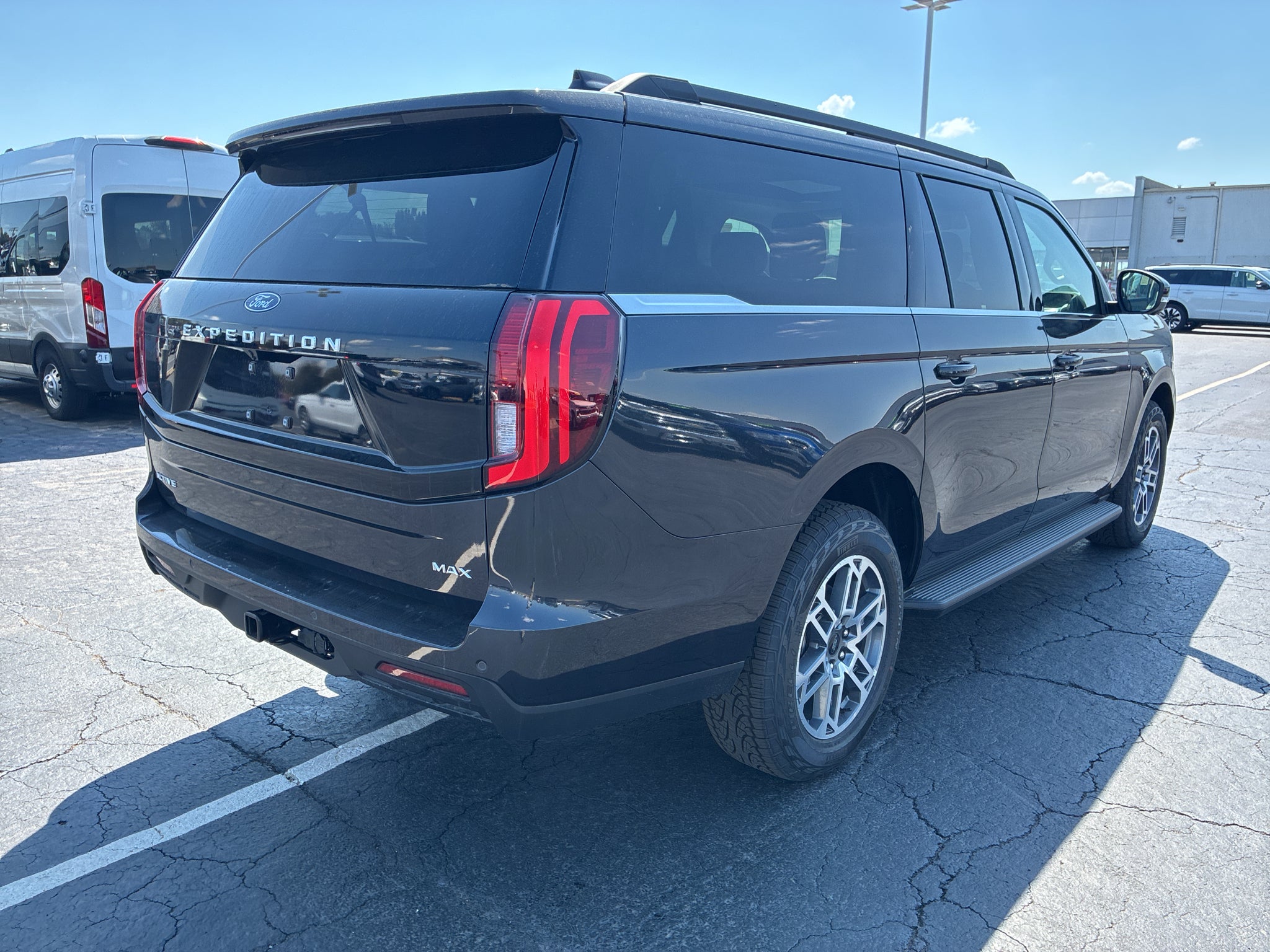 2026 Ford Expedition MAX Active