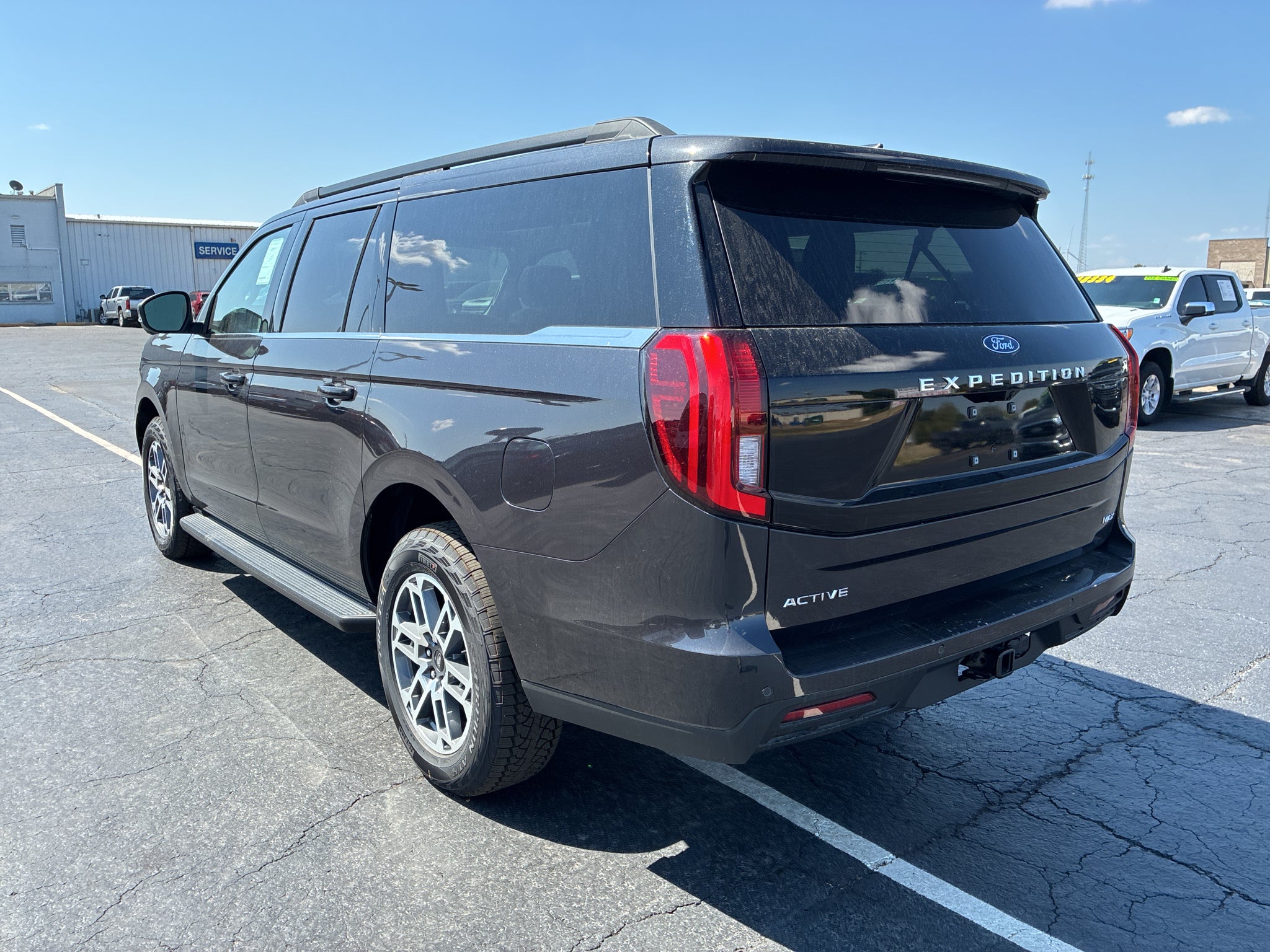 2026 Ford Expedition MAX Active
