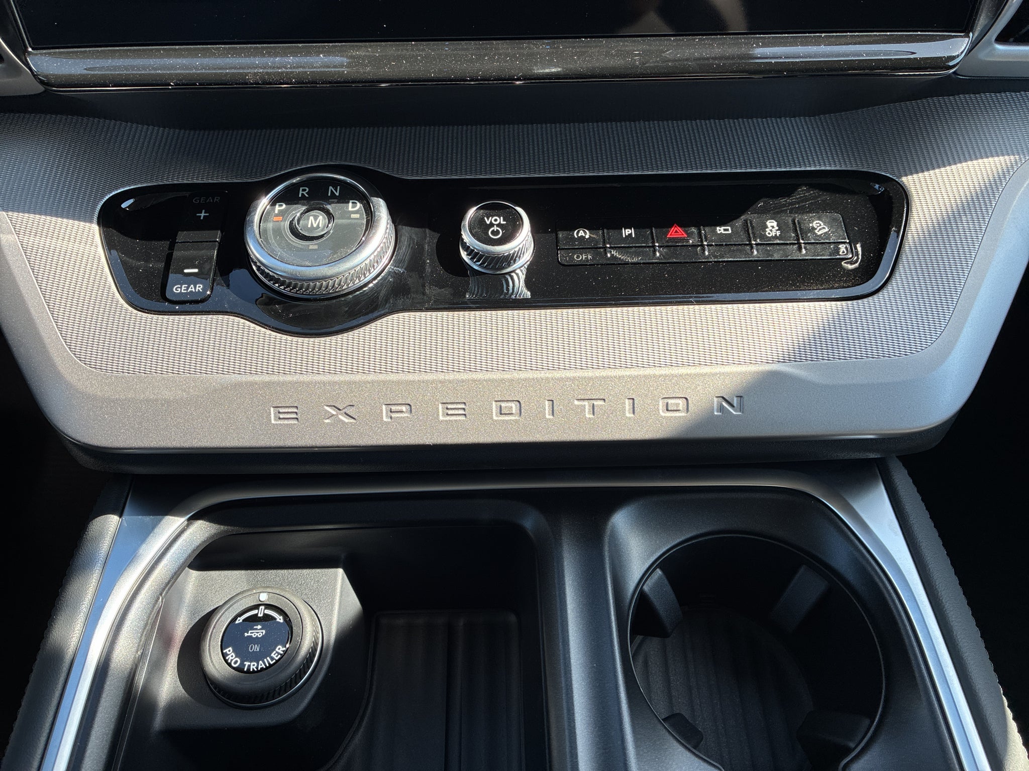 2027 Ford Expedition MAX Active