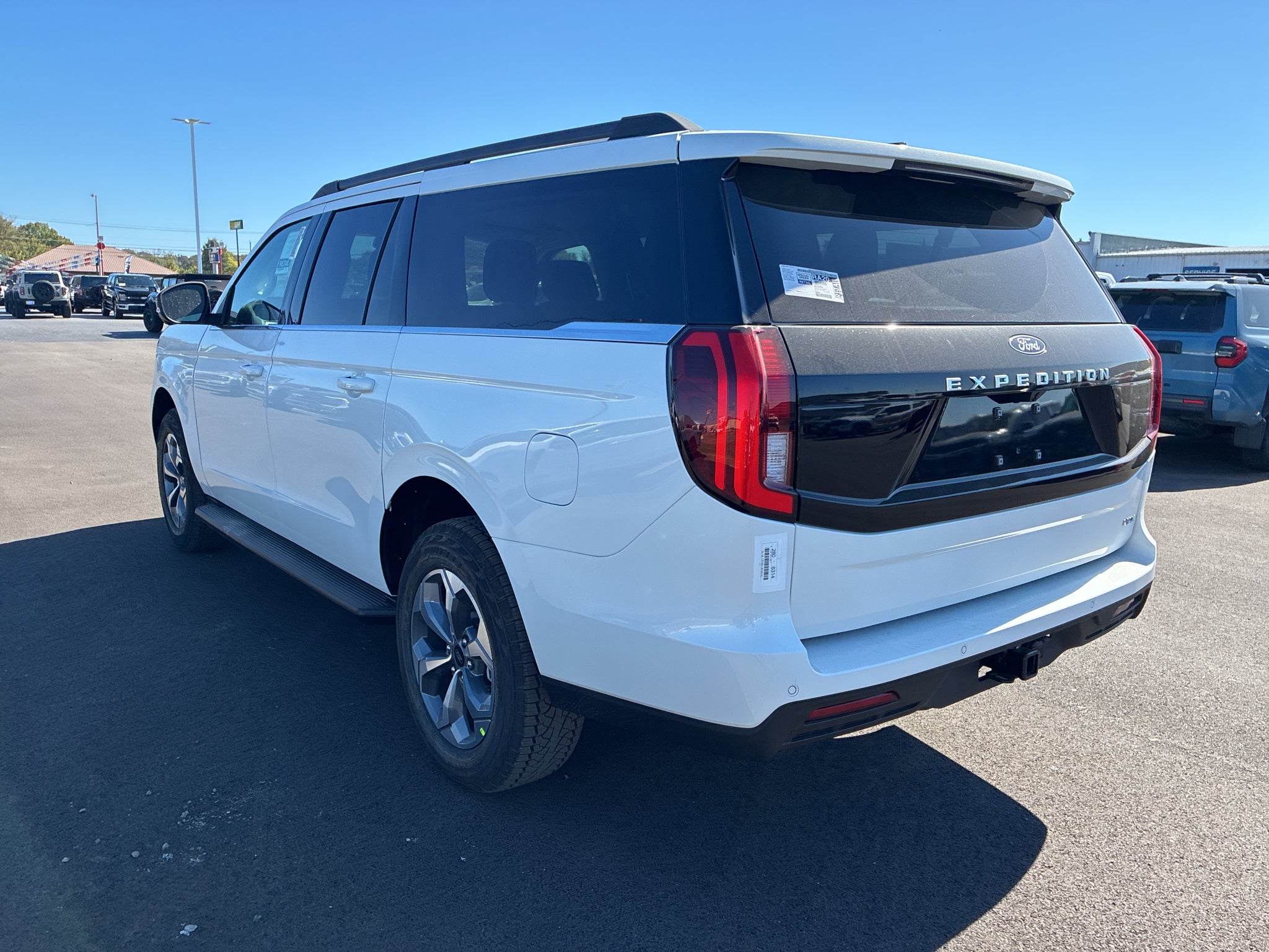 2027 Ford Expedition MAX Active