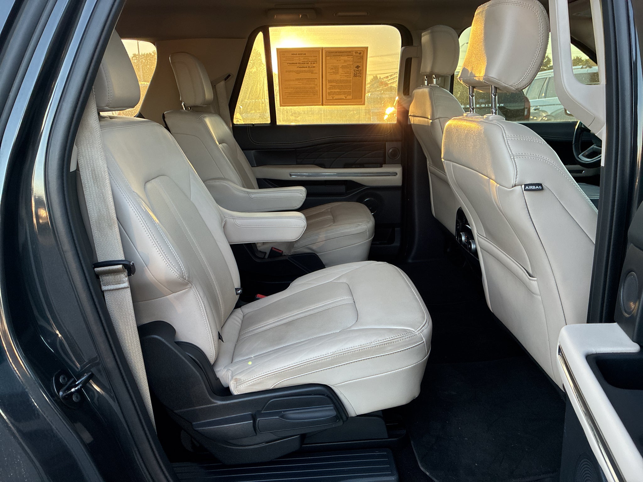 2022 Ford Expedition MAX Platinum