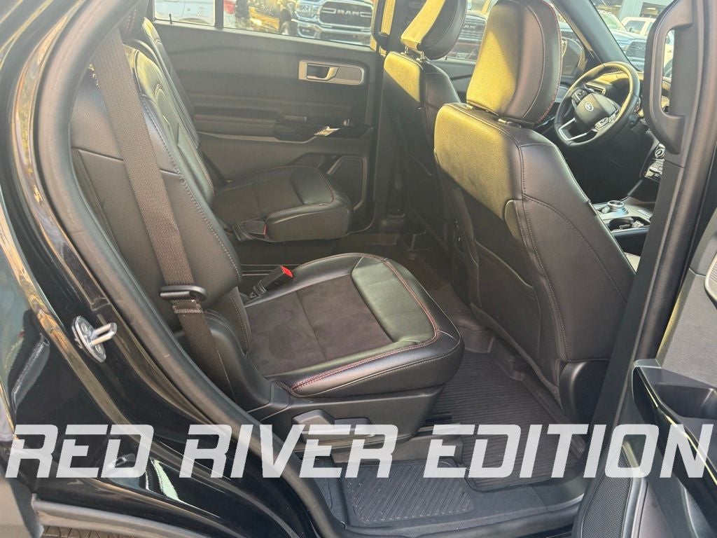 2024 Ford Explorer ST-Line