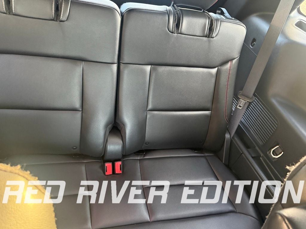 2024 Ford Explorer ST-Line