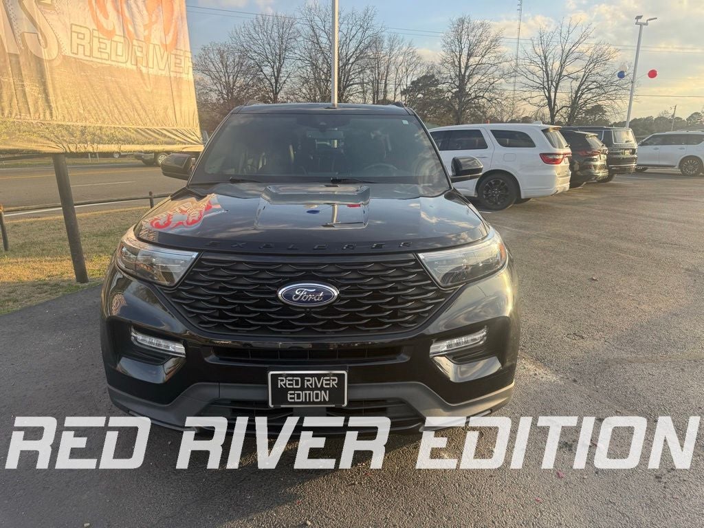 2024 Ford Explorer ST-Line