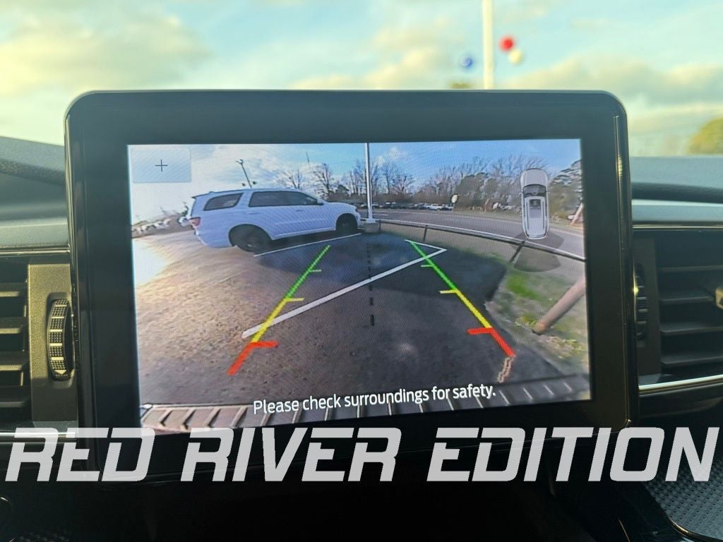 2024 Ford Explorer ST-Line