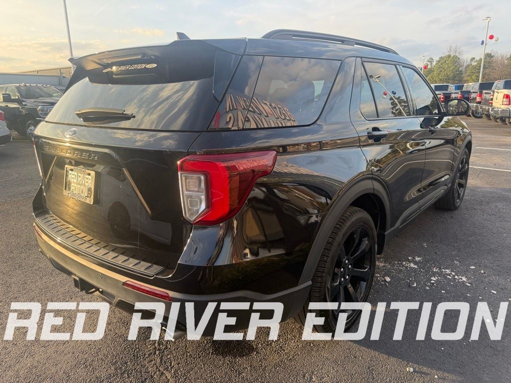 2024 Ford Explorer ST-Line