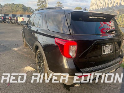 2024 Ford Explorer ST-Line