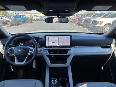 2027 Ford Explorer Active w/200A Pkg