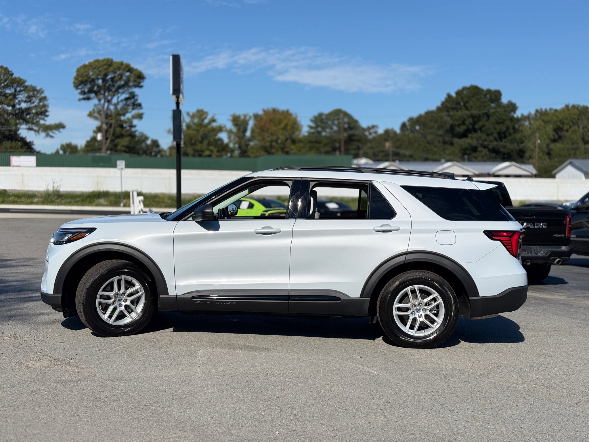 2026 Ford Explorer Active w/200A Pkg