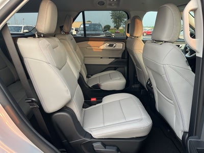 2026 Ford Explorer Active w/200A Pkg