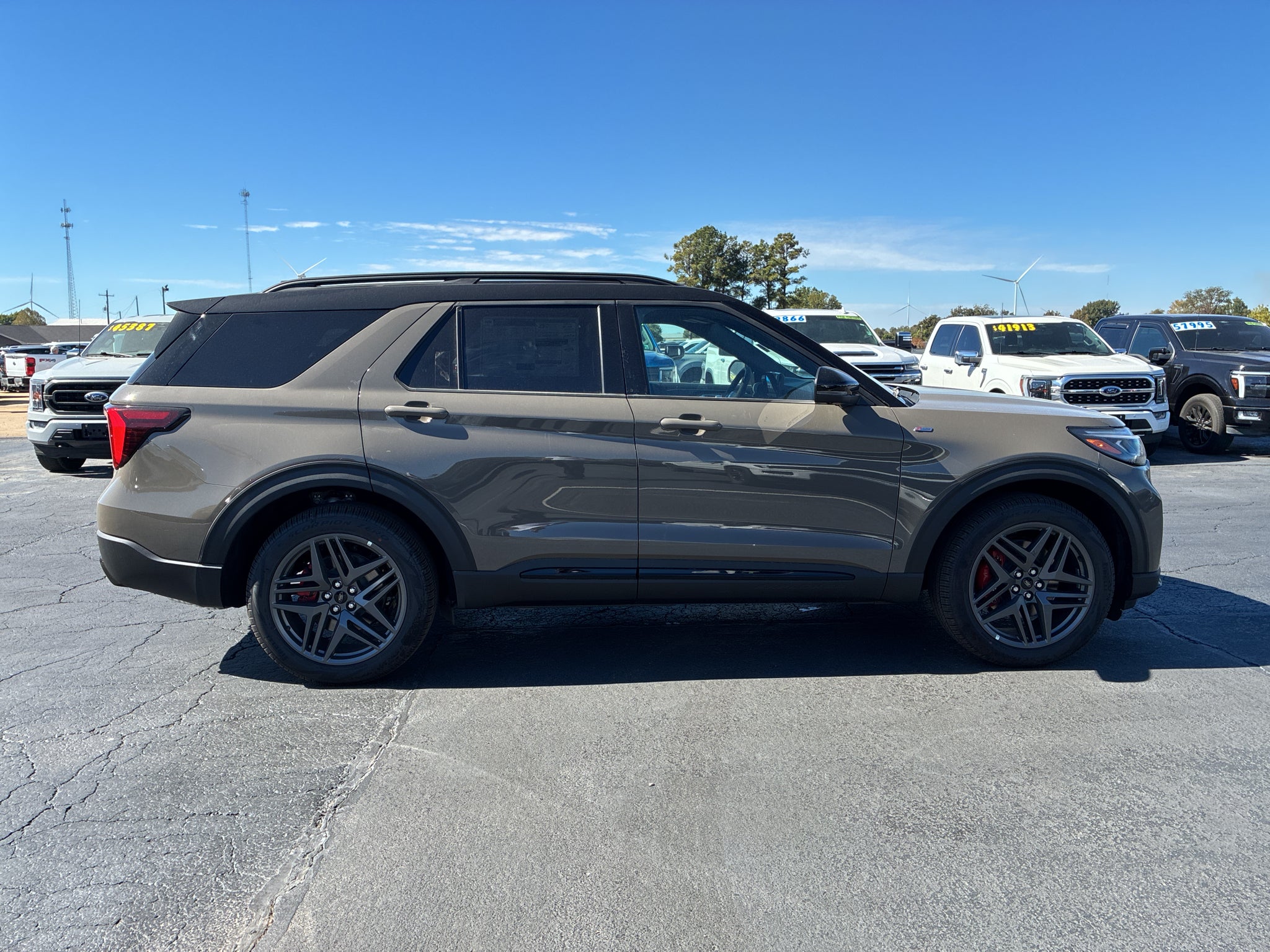 2027 Ford Explorer ST-Line