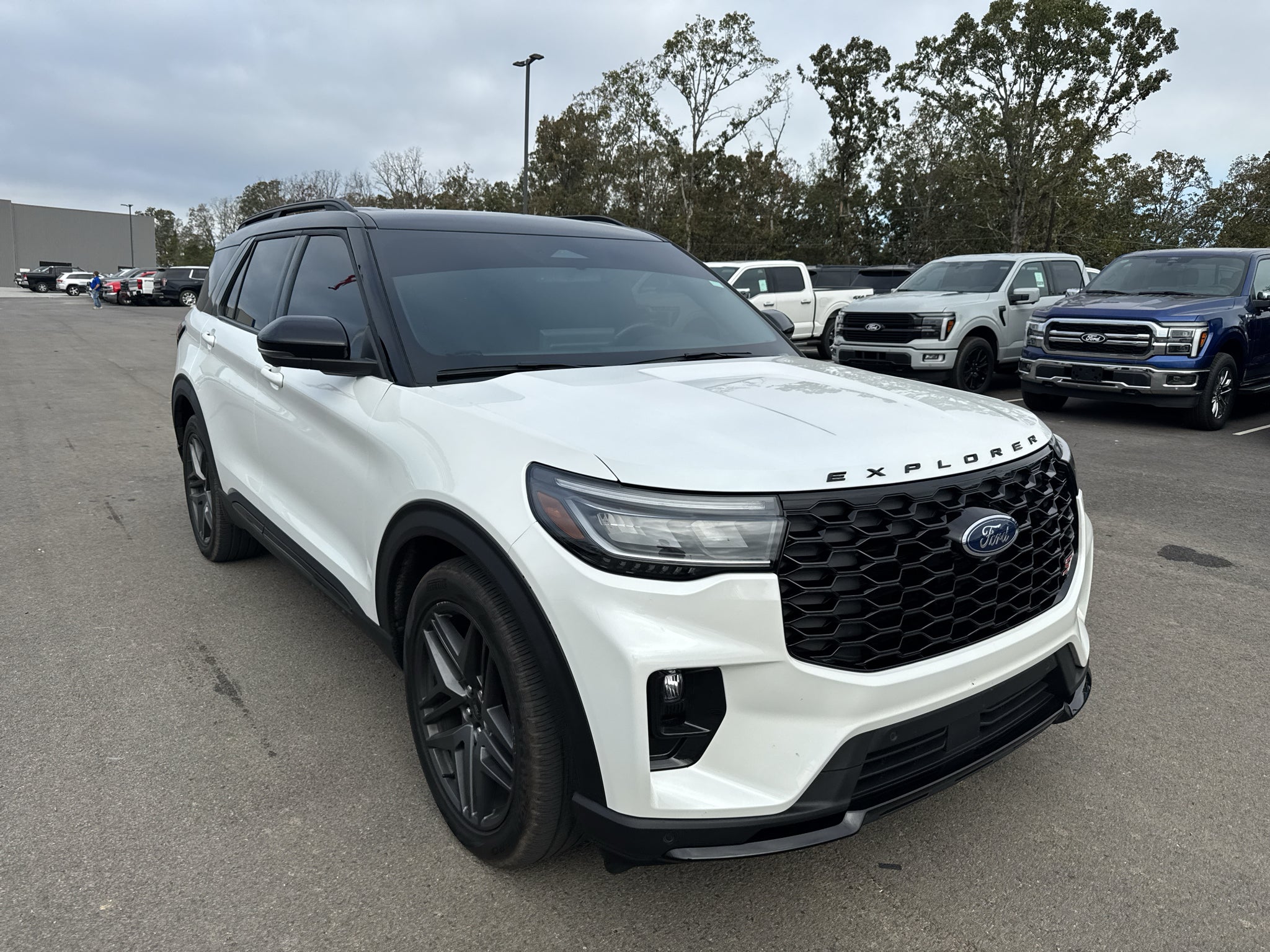 2025 Ford Explorer ST