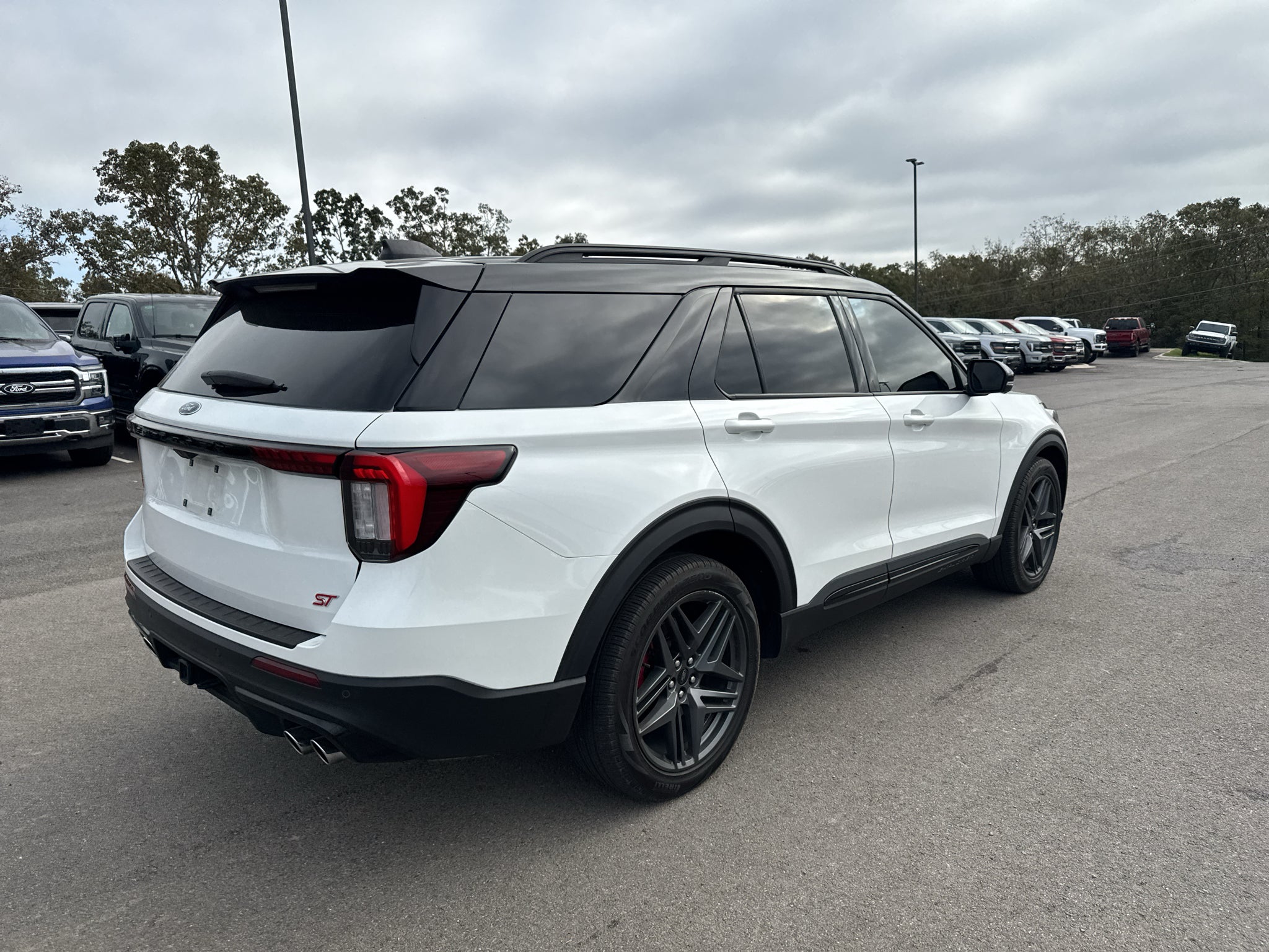 2025 Ford Explorer ST