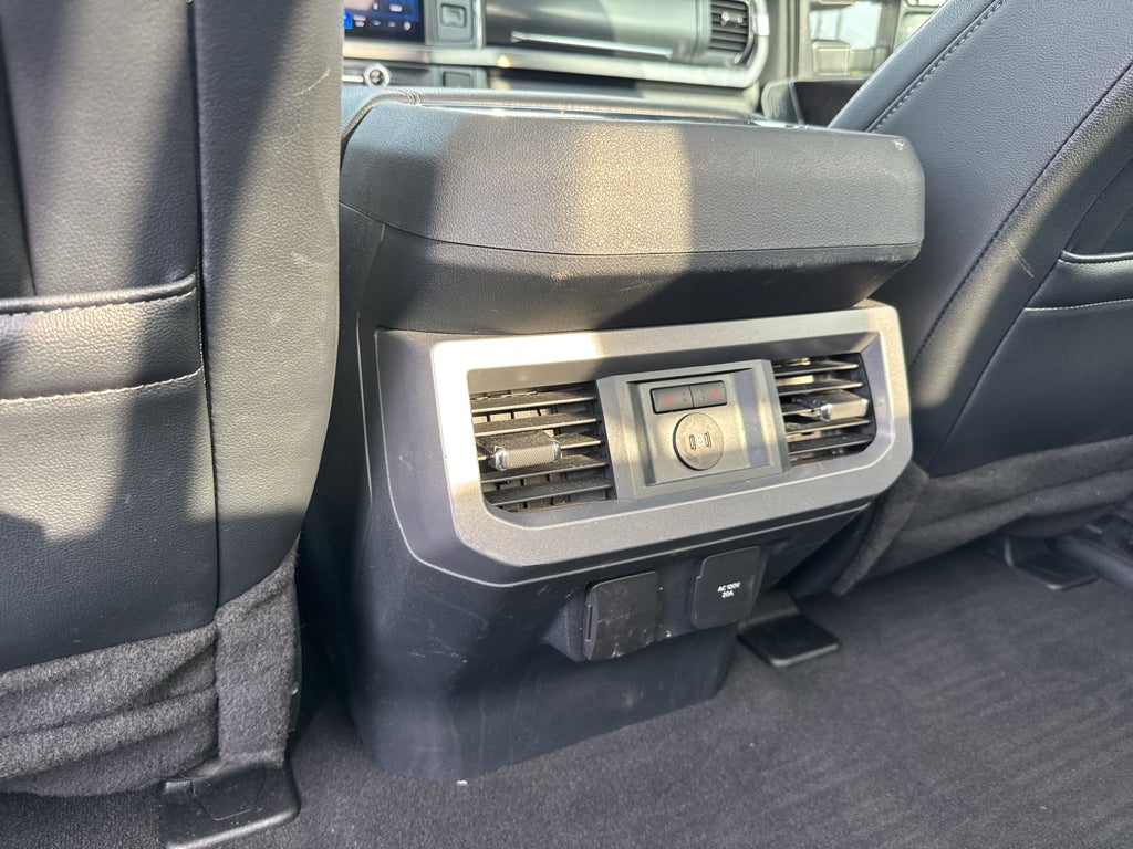 2024 Ford F-350 LARIAT