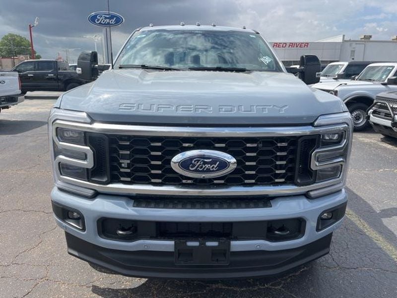 2026 Ford F-350 Platinum