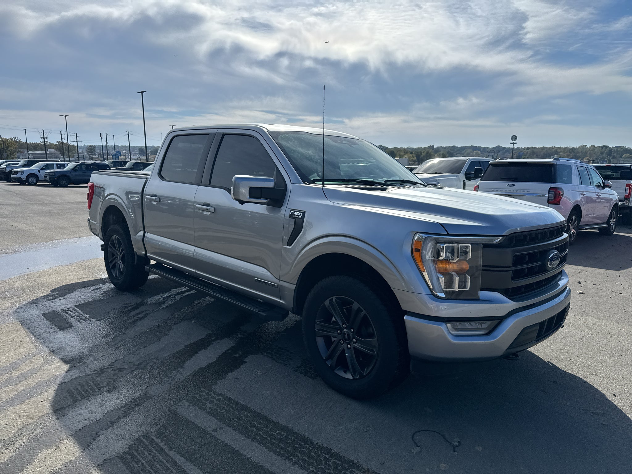 2023 Ford F-150 LARIAT