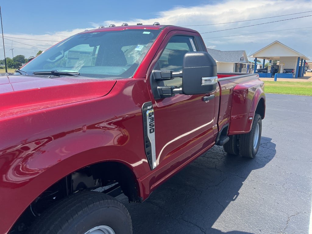 2026 Ford F-350 XLT