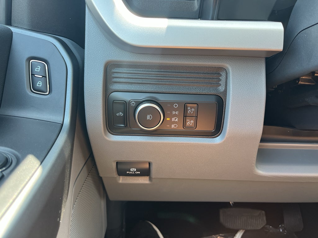 2026 Ford F-350 XLT