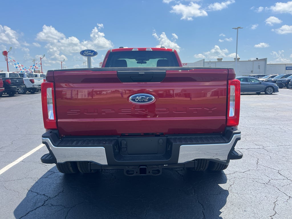 2026 Ford F-350 XLT