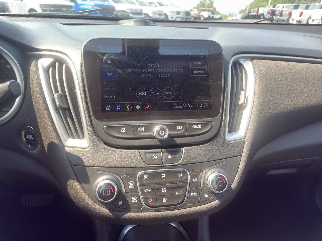 2022 Chevrolet Malibu LT