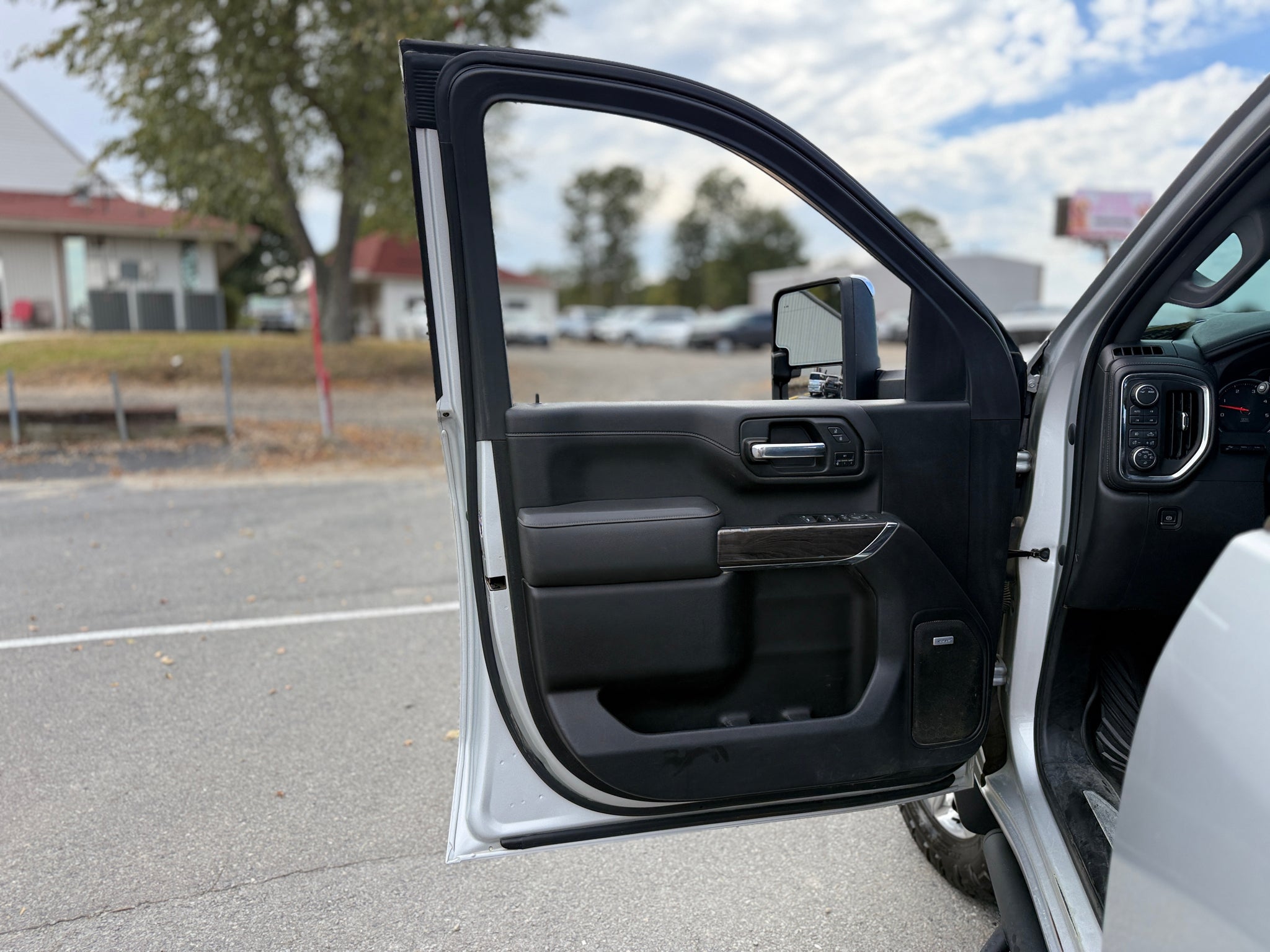 2023 Chevrolet Silverado LTZ