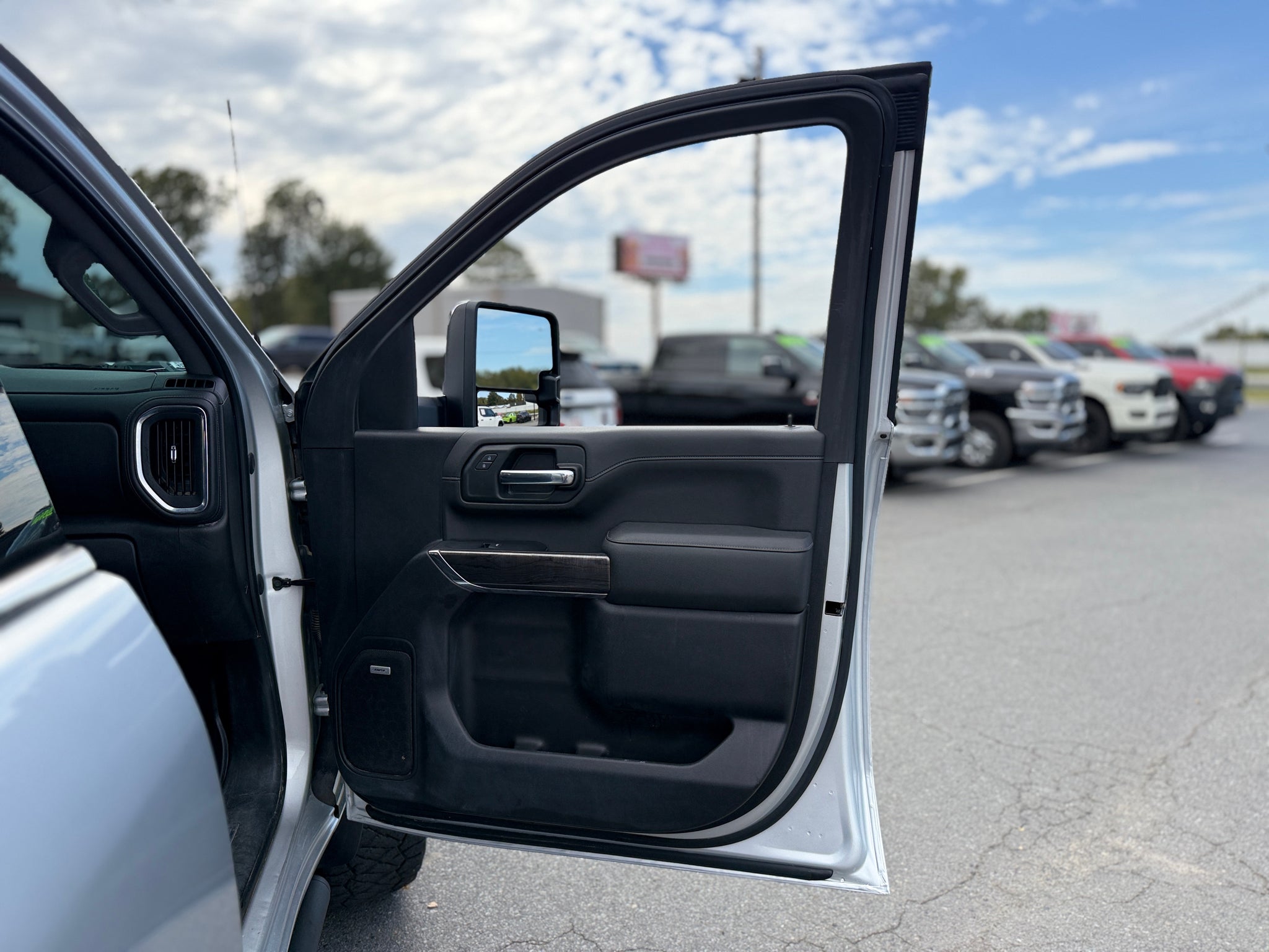 2023 Chevrolet Silverado LTZ