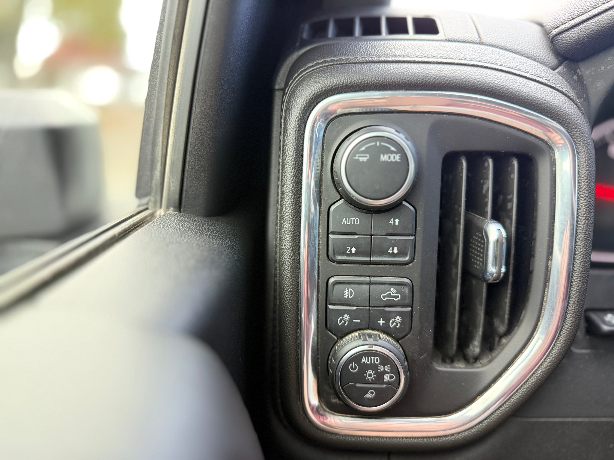 2023 Chevrolet Silverado LTZ