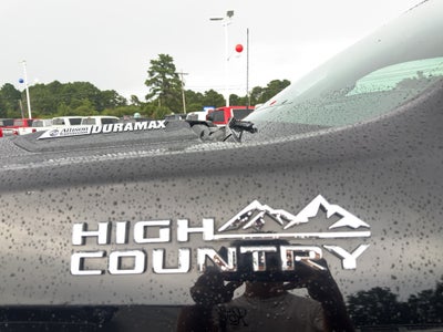 2022 Chevrolet Silverado High Country