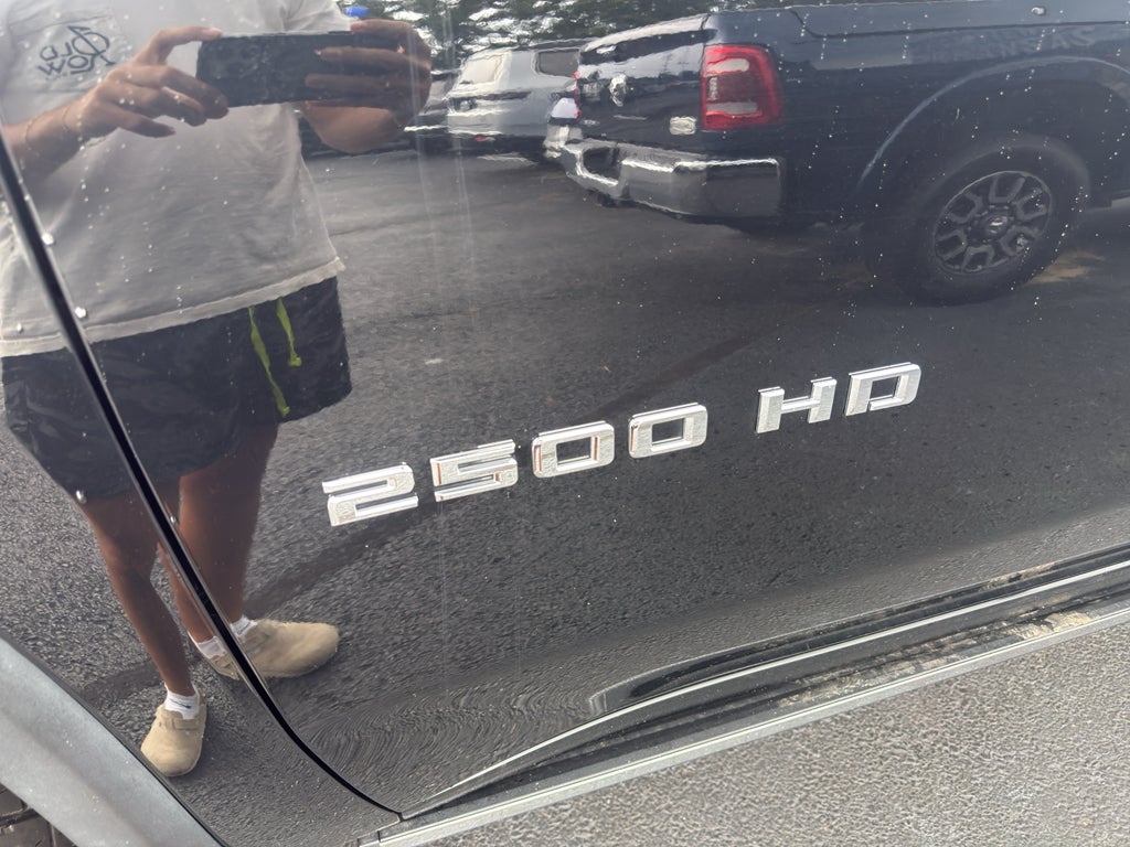 2022 Chevrolet Silverado High Country