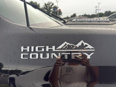 2022 Chevrolet Silverado High Country