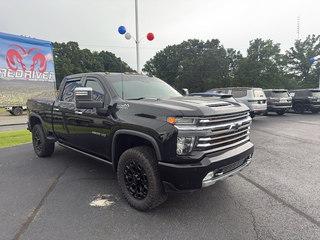 2022 Chevrolet Silverado High Country