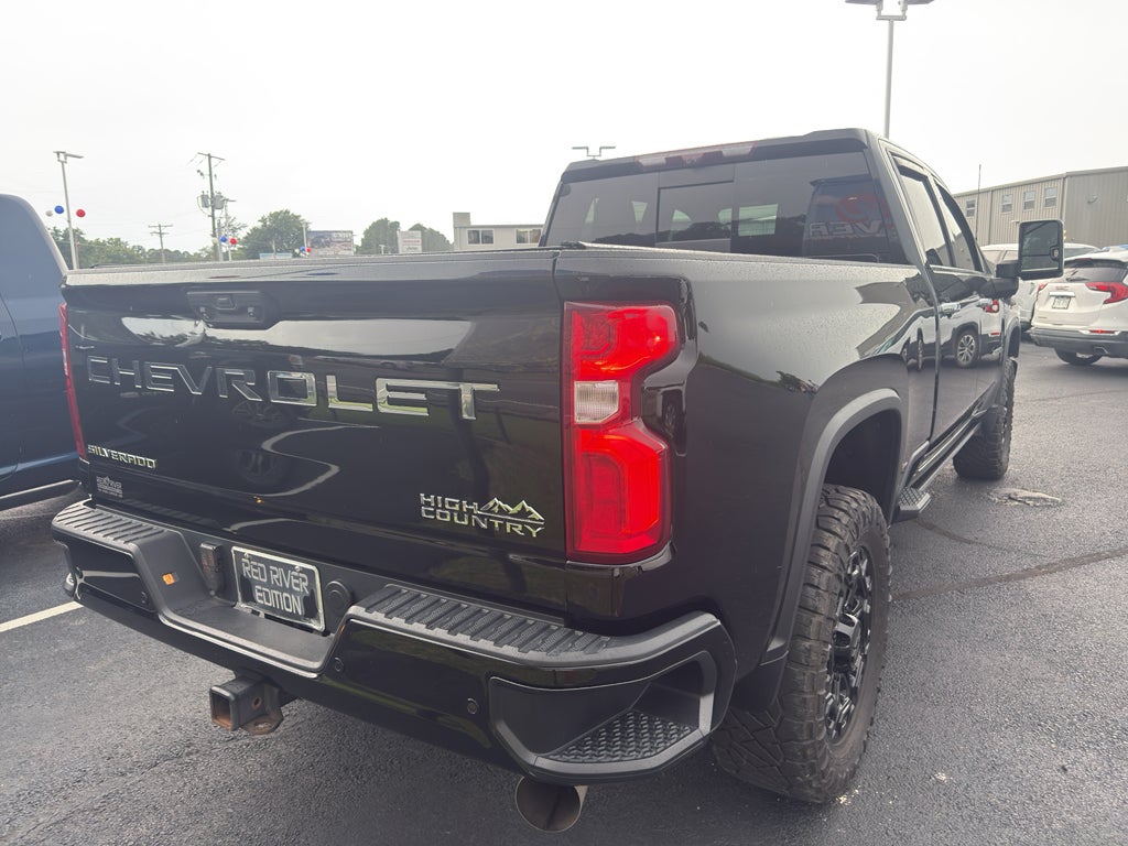2022 Chevrolet Silverado High Country