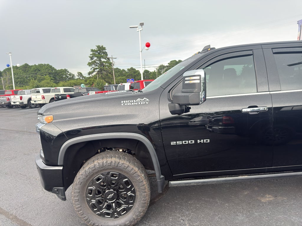 2022 Chevrolet Silverado High Country