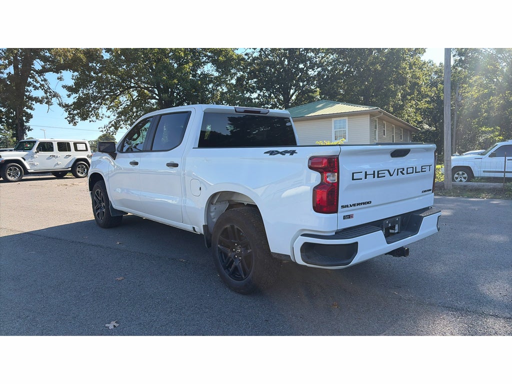 2024 Chevrolet Silverado Custom