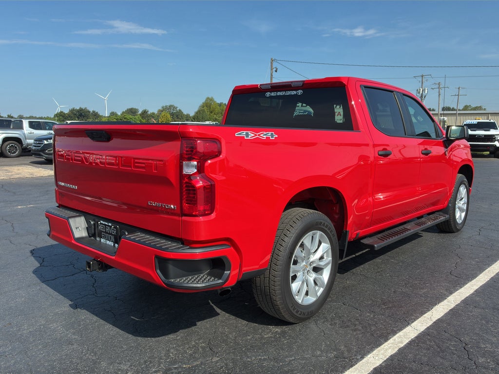 2025 Chevrolet Silverado Custom
