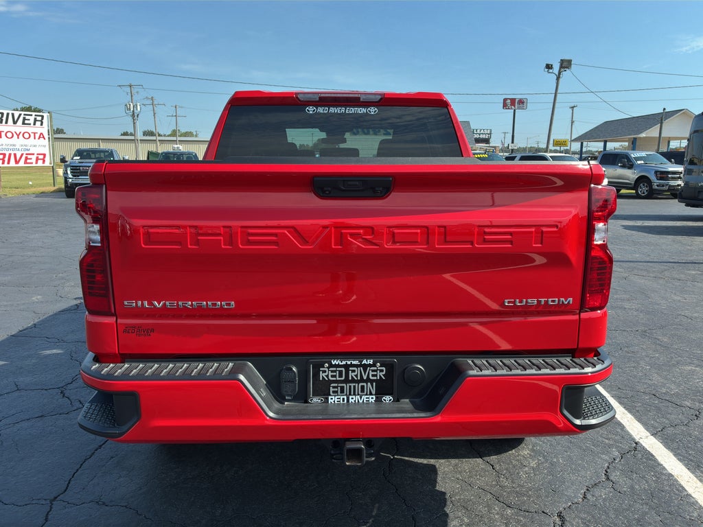 2025 Chevrolet Silverado Custom