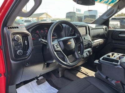 2025 Chevrolet Silverado Custom