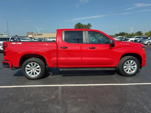 2025 Chevrolet Silverado Custom