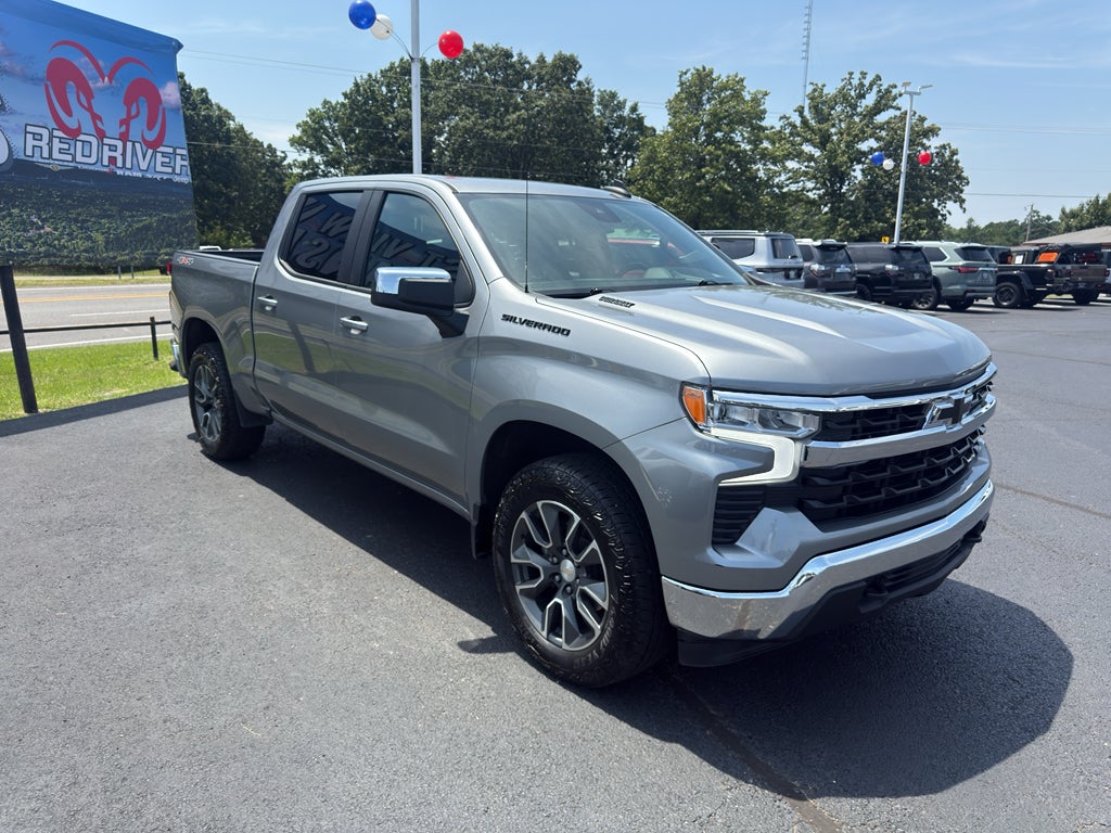 2023 Chevrolet Silverado LT