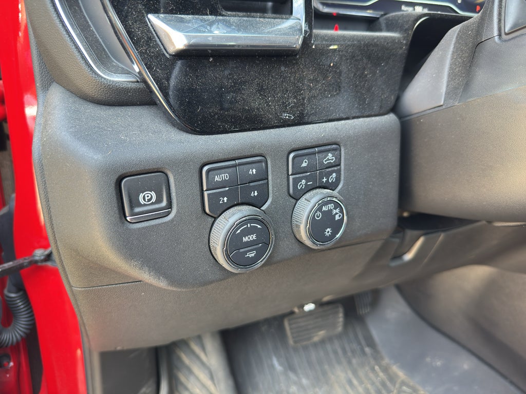 2025 Chevrolet Silverado LT