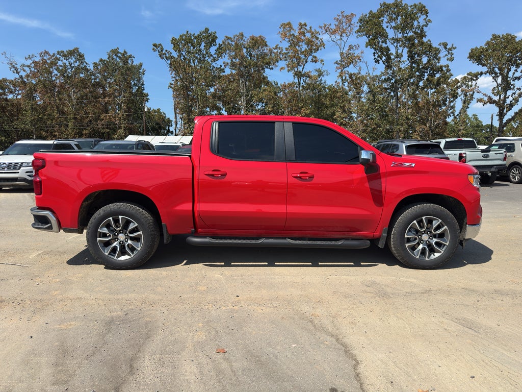 2025 Chevrolet Silverado LT
