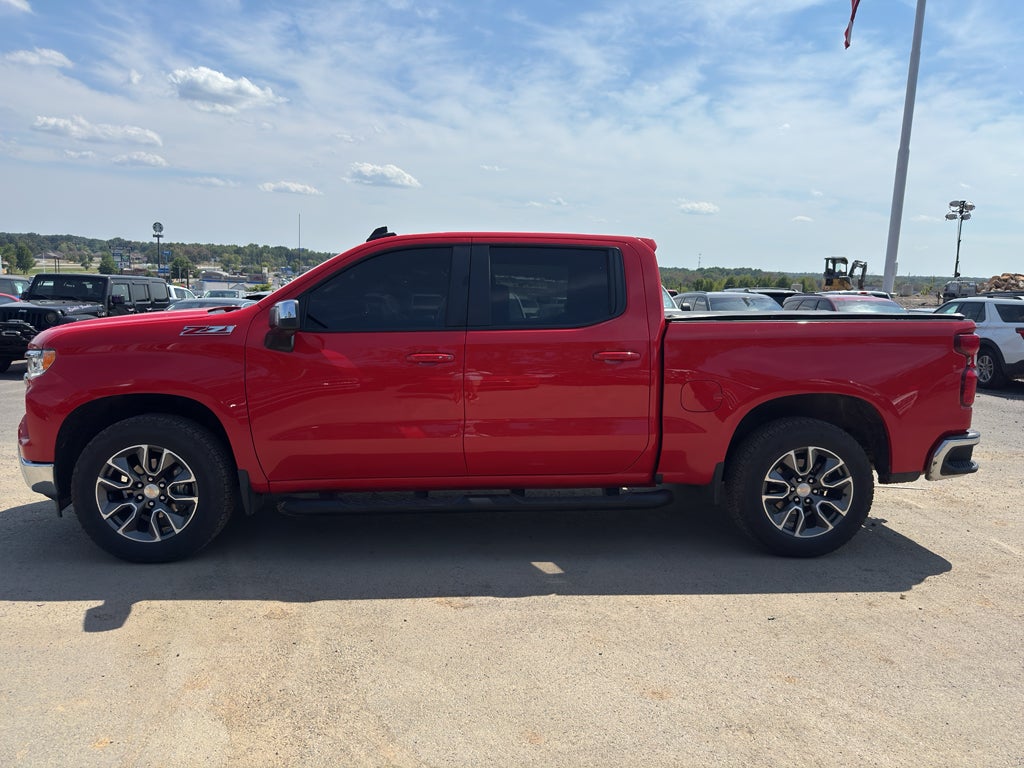 2025 Chevrolet Silverado LT