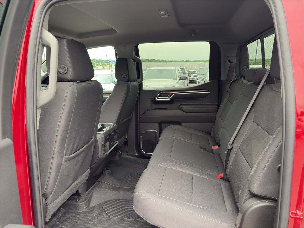2025 Chevrolet Silverado RST