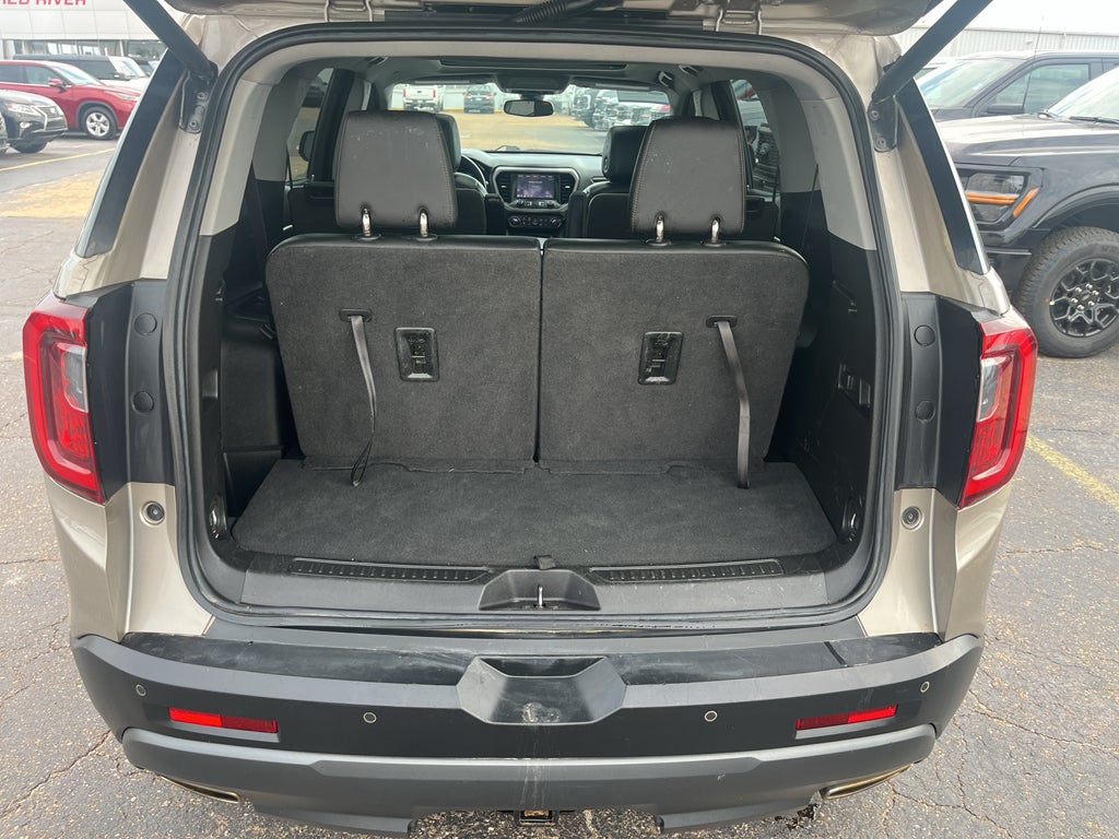 2022 GMC Acadia AT4