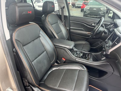 2022 GMC Acadia AT4