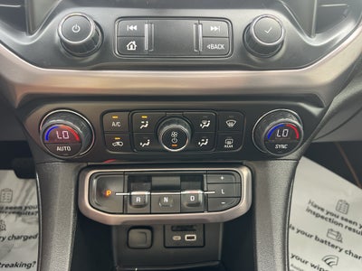 2022 GMC Acadia AT4