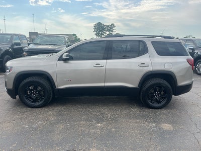 2022 GMC Acadia AT4
