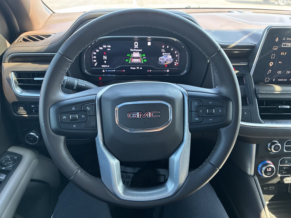 2023 GMC Yukon SLE