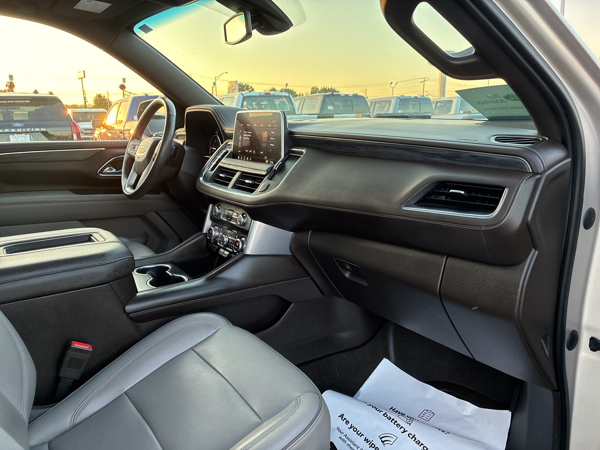 2021 GMC Yukon SLT